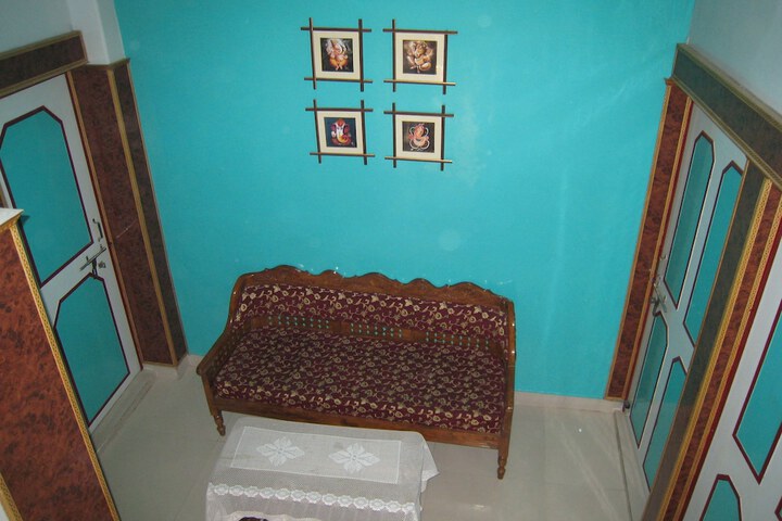 Room 24 of 38