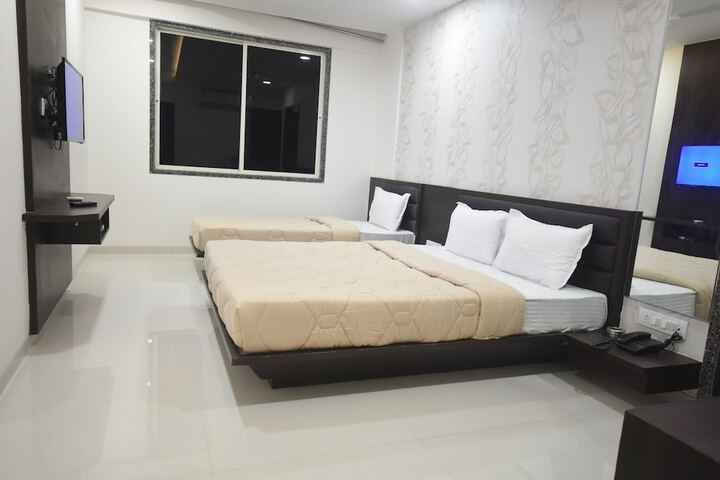 Room 35 of 54