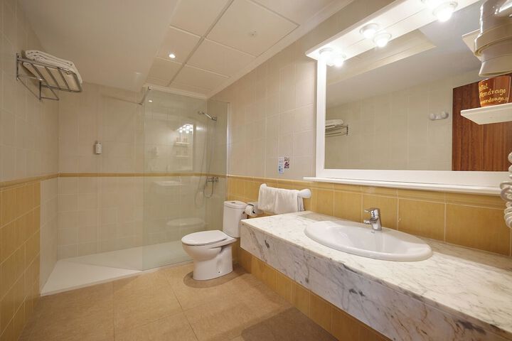 Clean Restrooms