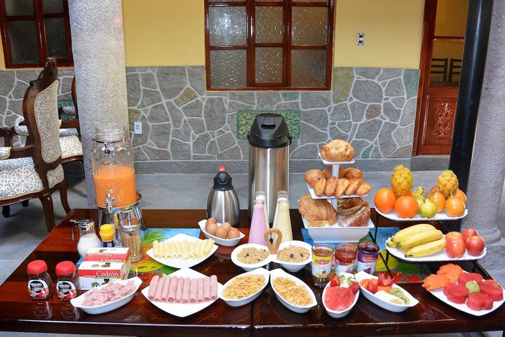 Breakfast/Coffee Service 58 of 82