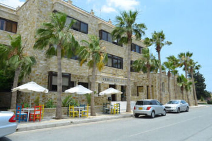 Hotel 7 of 25