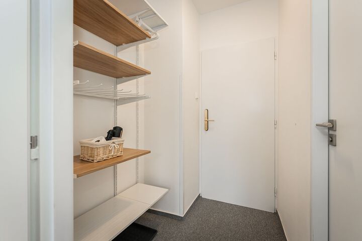Room 33 of 105