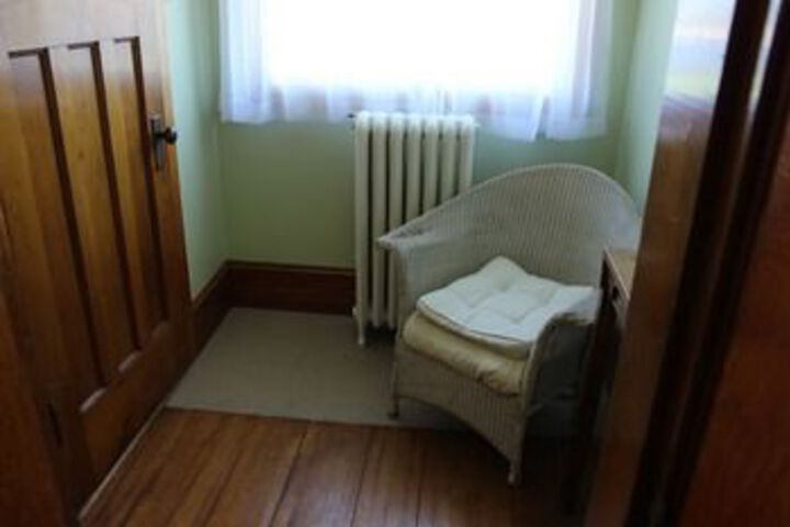 Room 26 of 35
