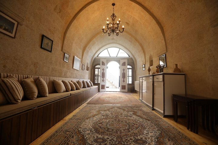 Ballroom/Hall 45 of 46
