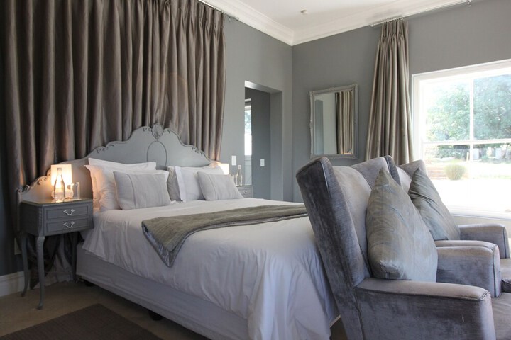 Room 32 of 84