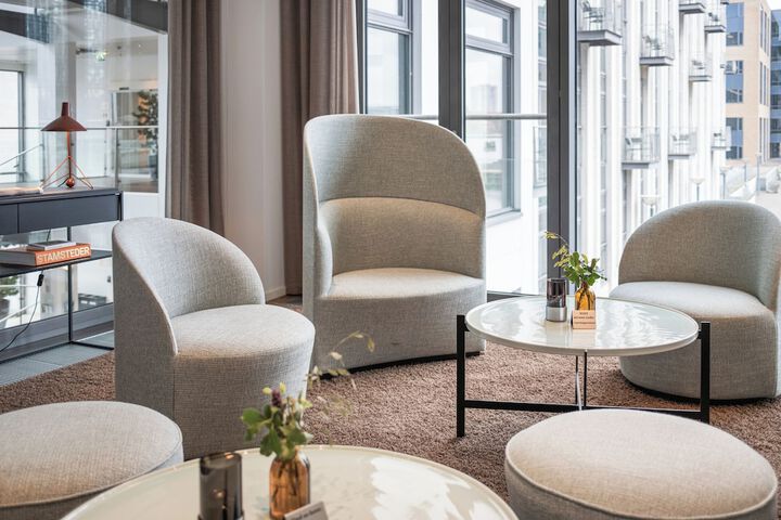 Guest Lobby