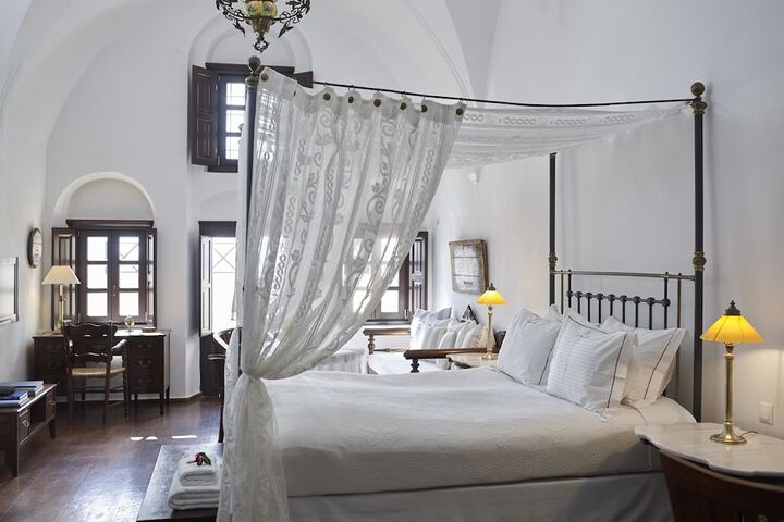 Room 4 of 39