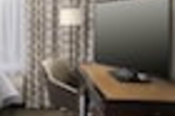 Room 8 of 75
