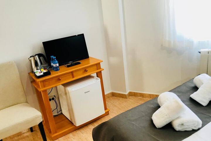 Room 11 of 42