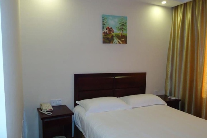 Room 14 of 23