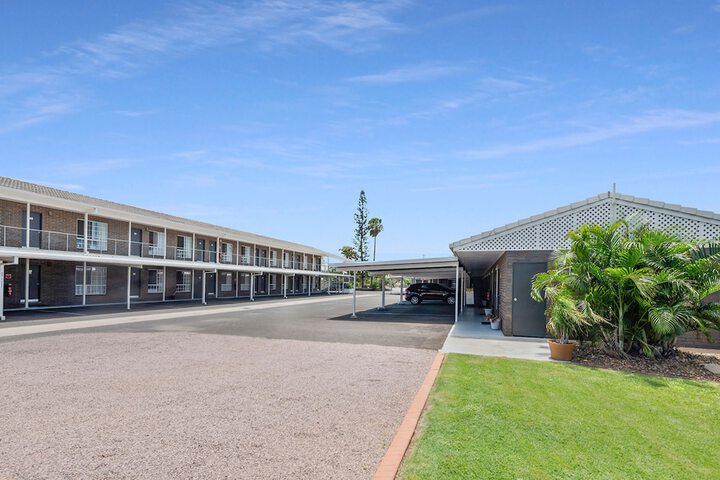 Hotel Entry