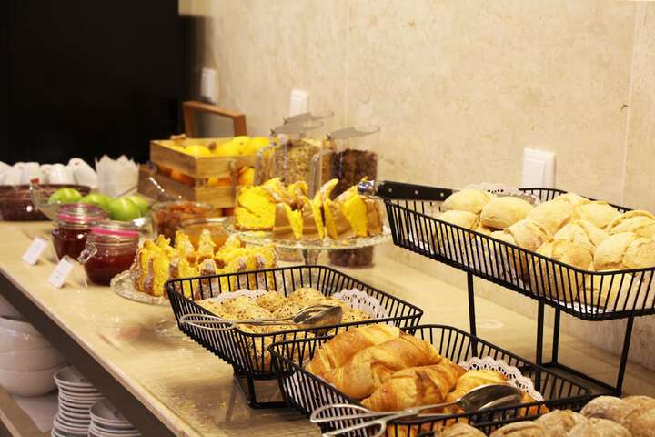 Breakfast/Coffee Service 76 of 89