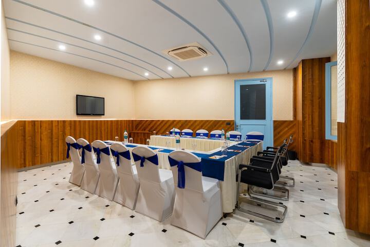 Ballroom/Hall 100 of 142
