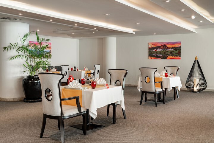 Dining 118 of 204