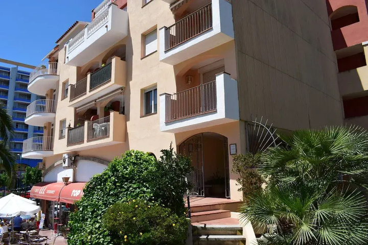 329-apartamento Cerca de la Playapiscinas