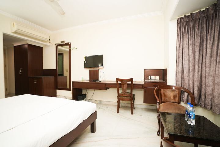 Room 20 of 37