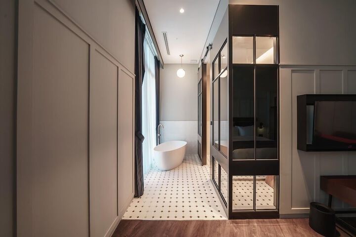 Room 20 of 35