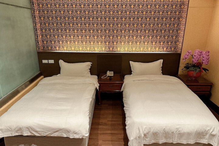 Room 5 of 46