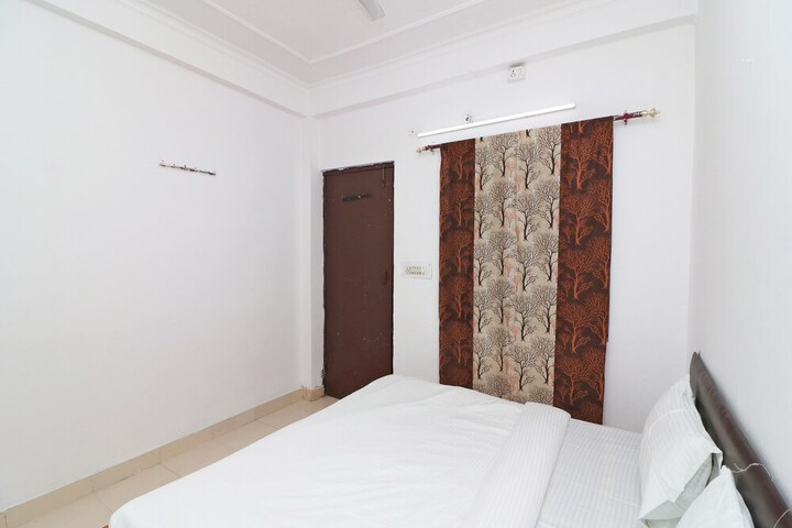 Room 15 of 29