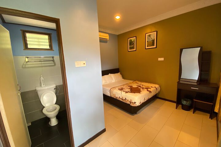 Room 5 of 31