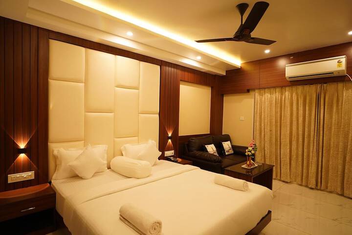Room 10 of 81