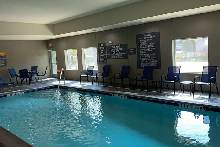 Pool 22 of 34