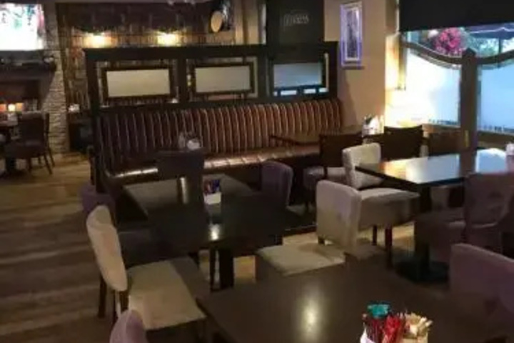 Dining 9 of 9