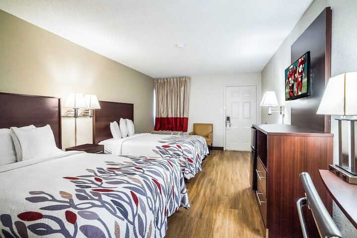 Deluxe 2 Double Beds Accessible (9 of 11)