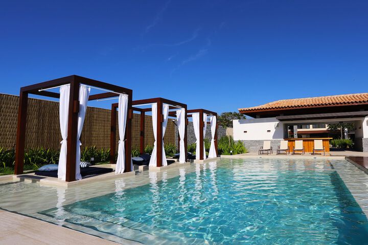 Pool 62 of 120