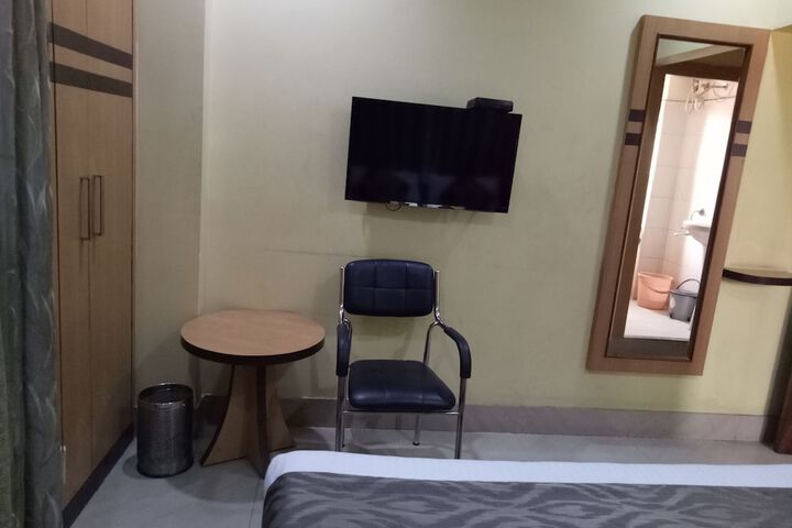 Room 5 of 5