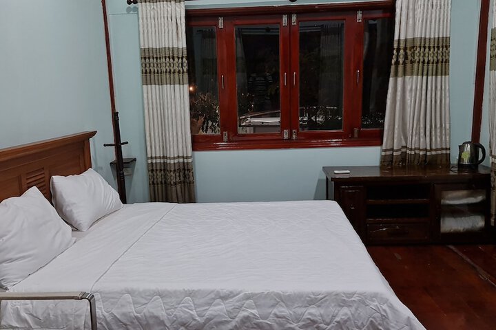 Room 3 of 13