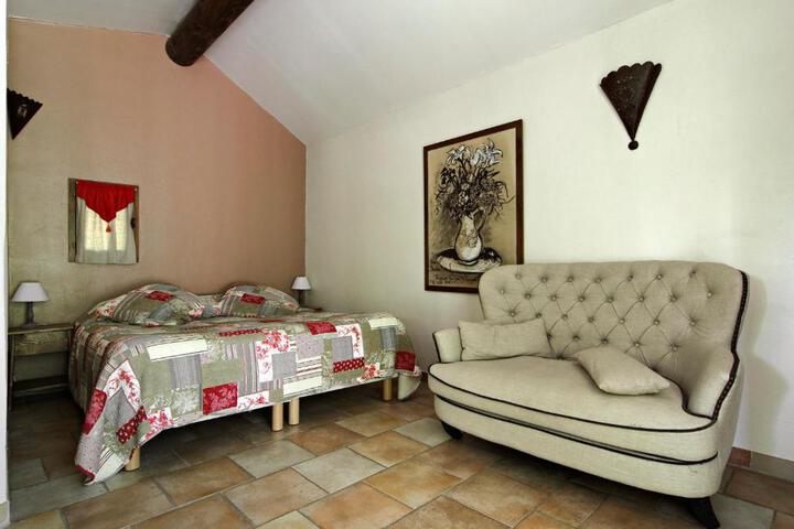 Photo 27