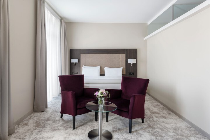 Room 13 of 47