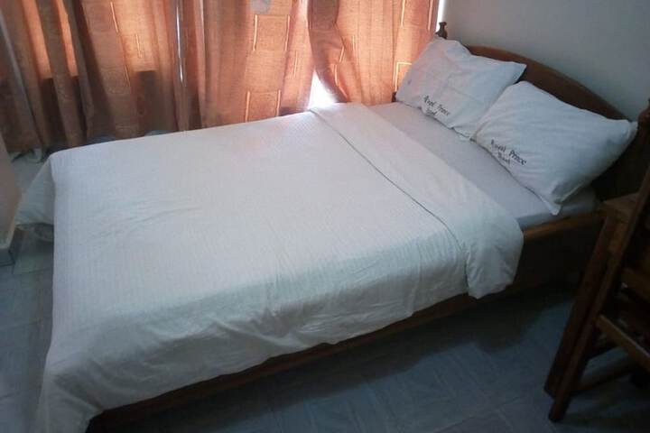Room 7 of 15