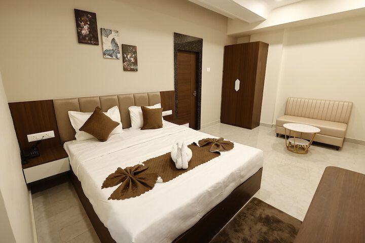Room 11 of 31