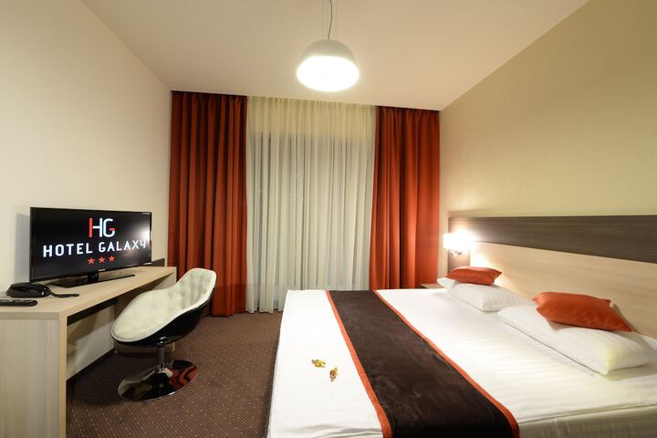 Room 5 of 35