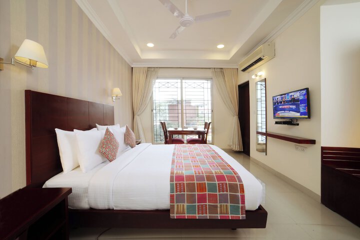 Room 8 of 17