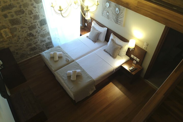 Room 57 of 68