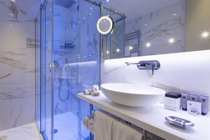 Clean Restrooms