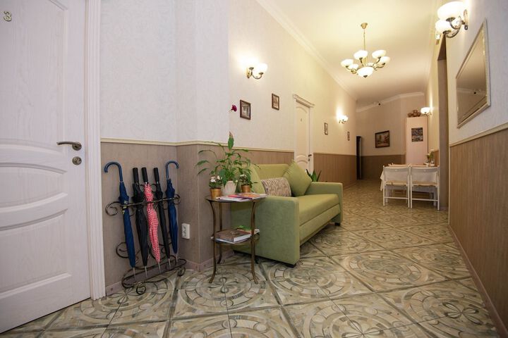Lounge 60 of 75