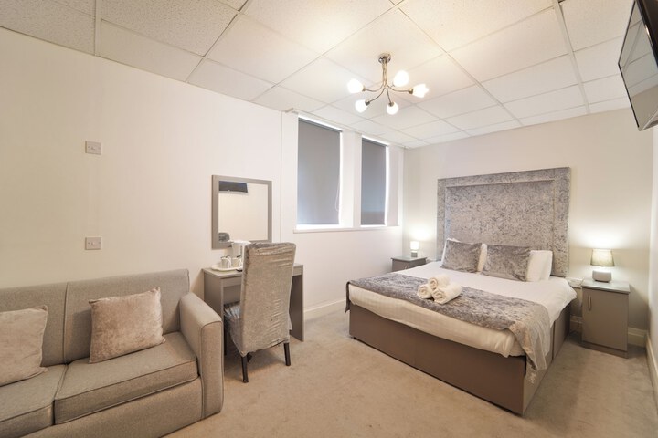 Room 36 of 105