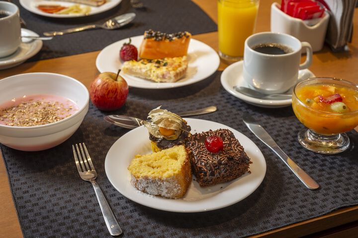 Breakfast/Coffee Service 35 of 59