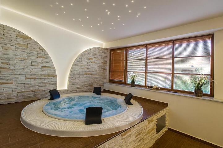 Relaxing Spa