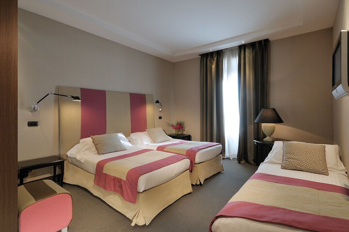 Room 19 of 82