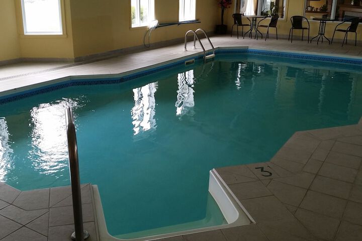 Pool image of Hôtel Le Mirador