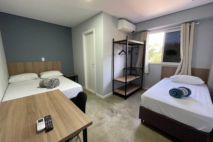Room 50 of 80