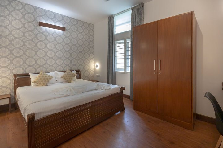 Room 9 of 39