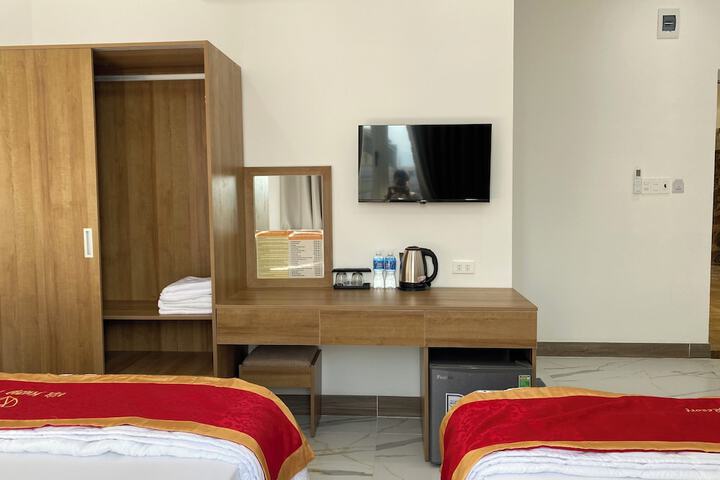 Room 13 of 46