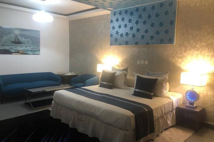 Room 6 of 23