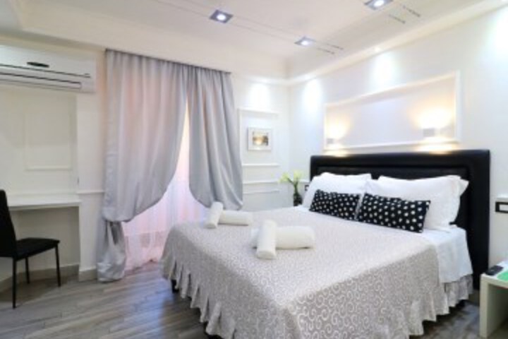 Room 18 of 82